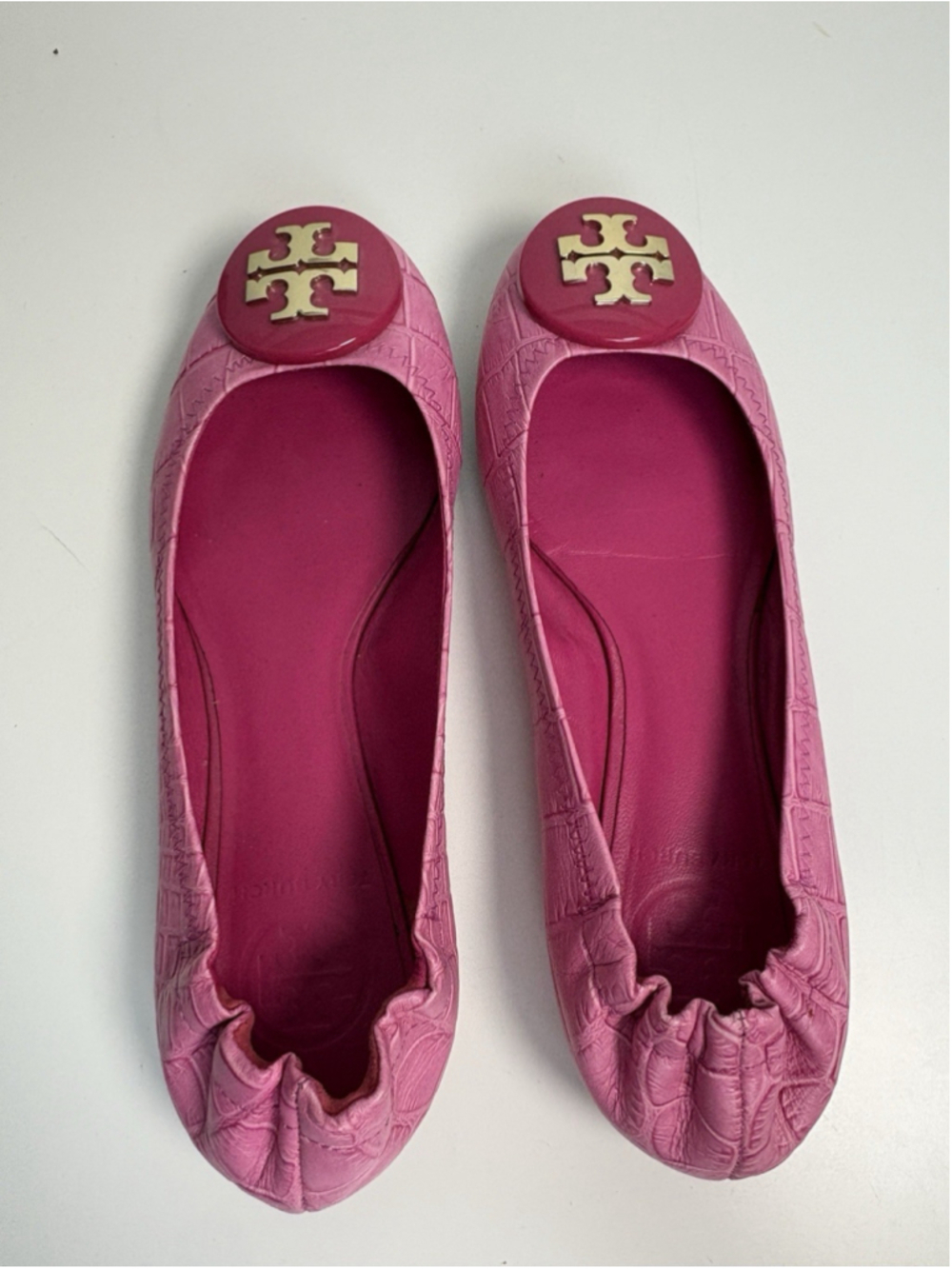 Retro Tory Burch Reva Ballet Flats Pink Croc Embossed Leather Gold Logo 6.5 - Picture 9 of 11